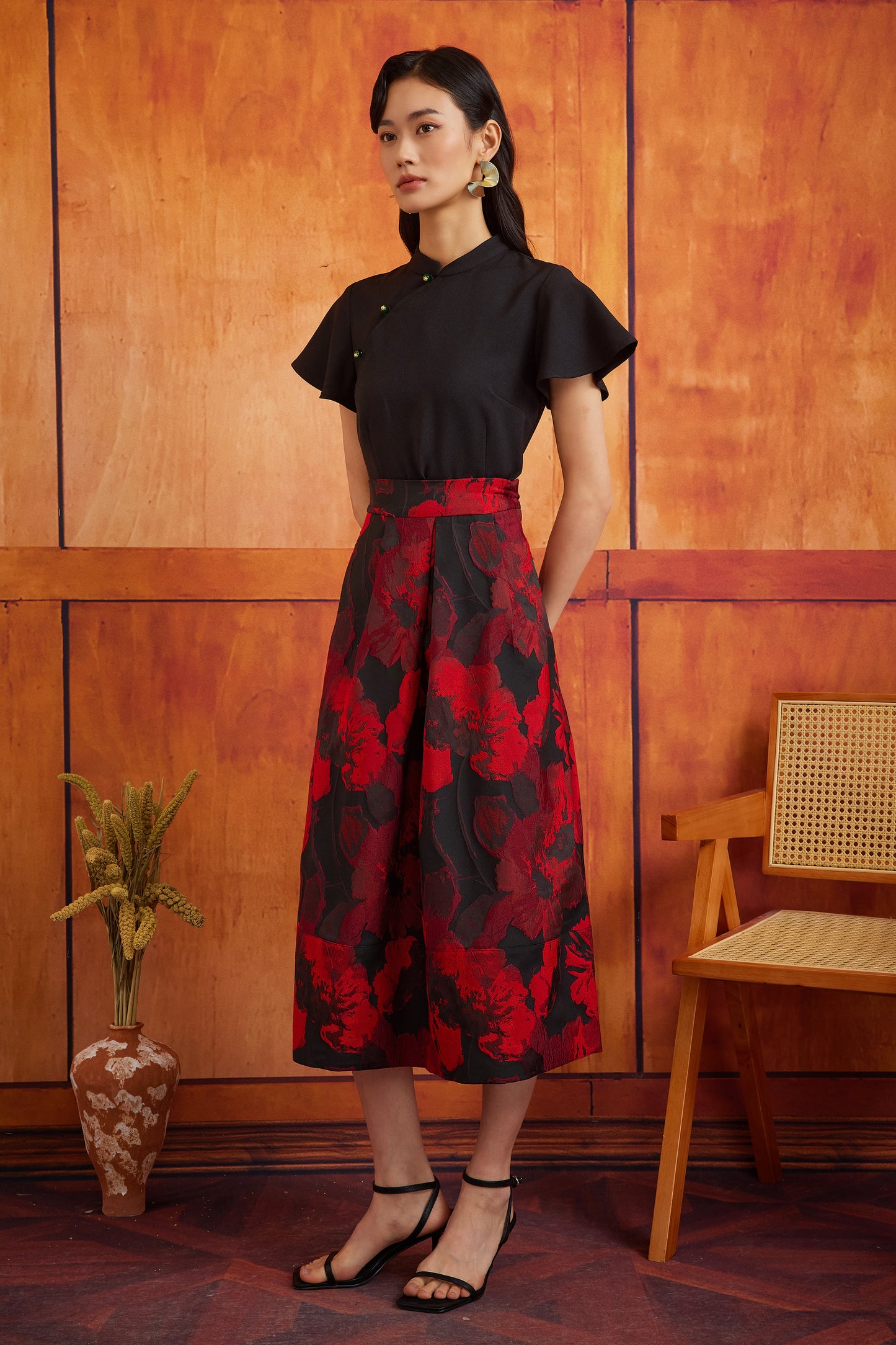 HANA SKIRT IN MIDNIGHT ROBIN