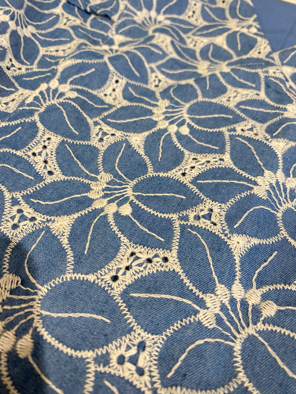 PHOENIX TOP IN BLUE AZALEA