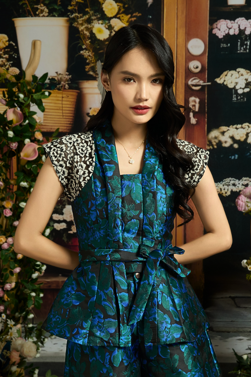 NYA INTAN IN MIDNIGHT ACANTHUS