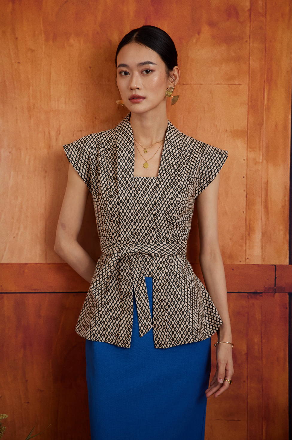 NYA CHIK TOP IN DIAMOND