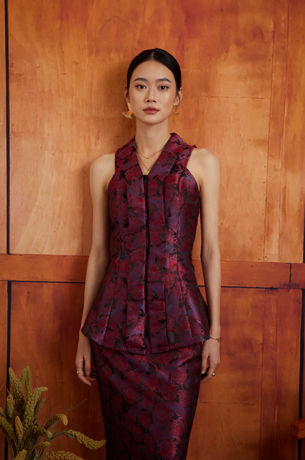 KEBAYA PANJANG IN RUBY TANCHOZURU